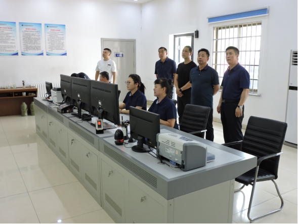 武漢市融威押運保安服務(wù)有限公司到集團(tuán)公司考察交流89.png
